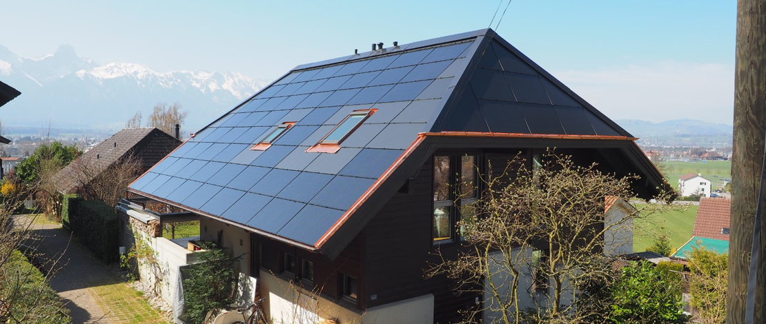 photovoltaik-3s-swiss-solar-solutions-steffisburg-indach.jpg